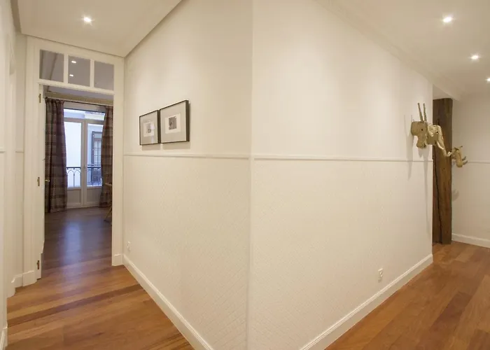 Bare By Oldtown Ss Apartment *