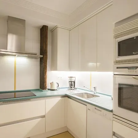 Bare By Oldtown Ss Apartment *