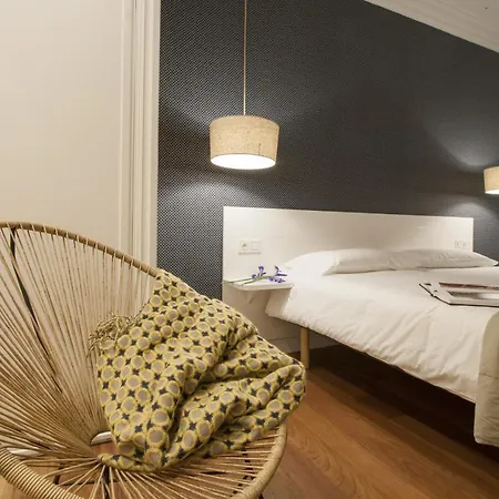 Bare By Oldtown Ss * San Sebastian