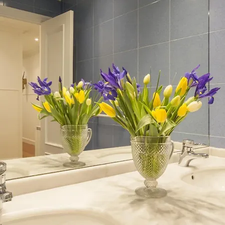 Apartment Bare By Oldtown Ss